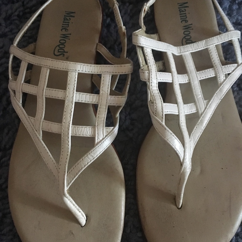 White Sandals Sz8 Maine Woods